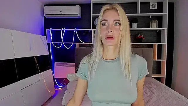 SabrinaSharm on StripChat