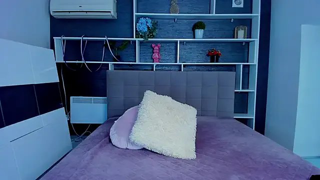 SabrinaSharm on StripChat