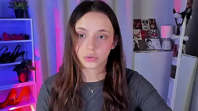 Sahara_Shields on StripChat