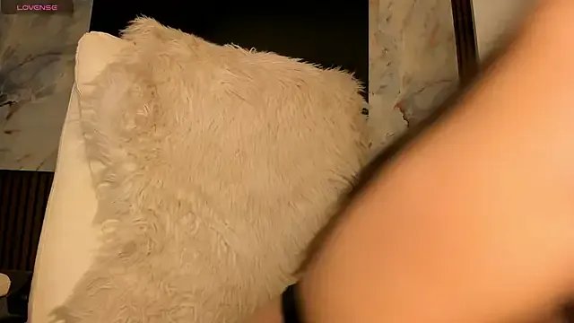 sally_009 on StripChat