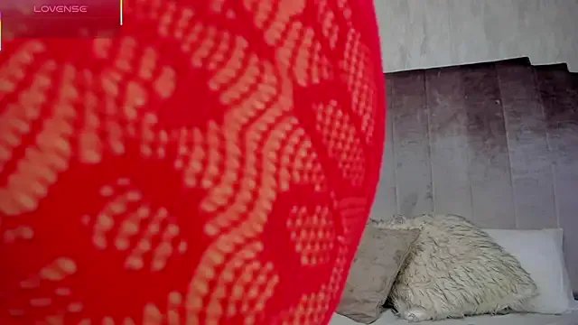 salma_lutz on StripChat