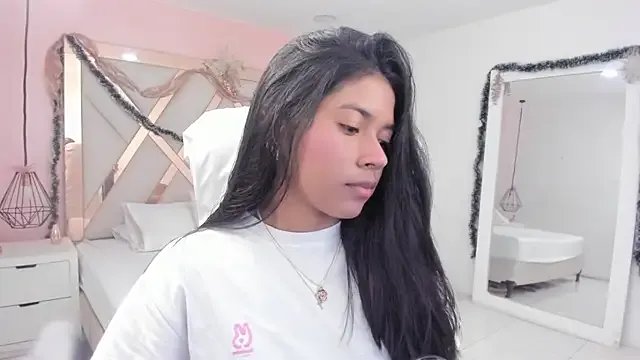 samantaa_shy on StripChat