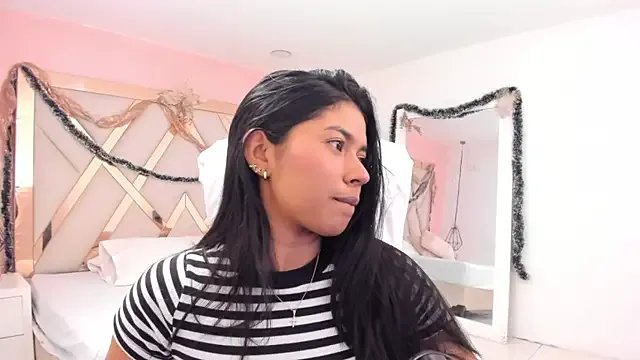 samantaa_shy on StripChat