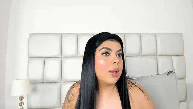 samantaramoos on StripChat