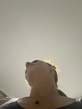 Samantha_bigboobs — Make me naked playing with my pussy