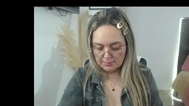 samy_vsn on StripChat