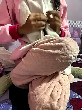 Sandhya_77 on StripChat