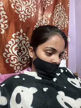 Sandhya_77 on StripChat