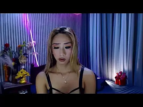 SanyaCumSlot on StripChat