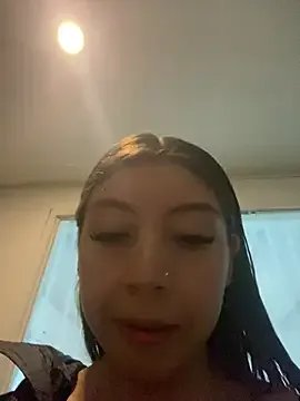 Sara-cooper2 on StripChat