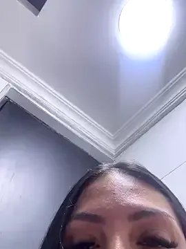 sara_will4u on StripChat