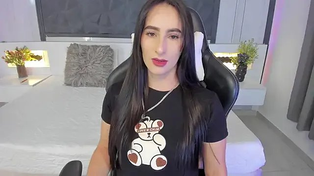 SaraGomez1 on StripChat