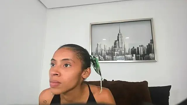 sarah_ashbourne on StripChat