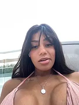 Sarajames on StripChat