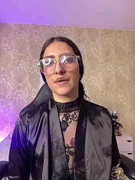 Scaarlettfox on StripChat