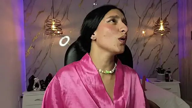 Scaarlettfox on StripChat