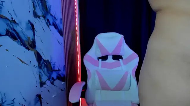 Scarlet_DLuce on StripChat