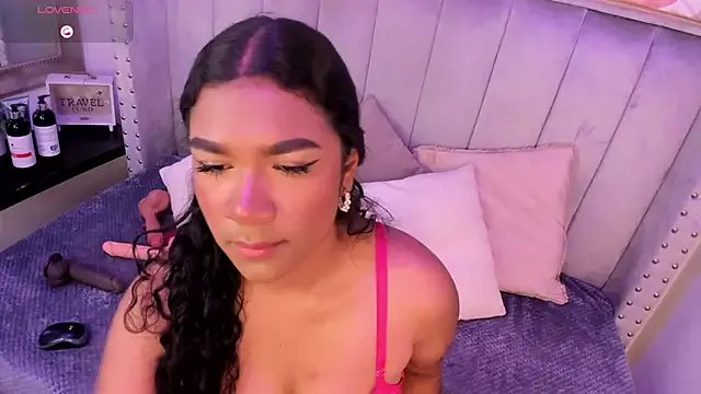 Seshat_Hitt on StripChat