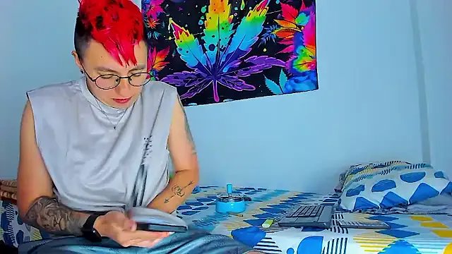 Sexyboy_666 on StripChat