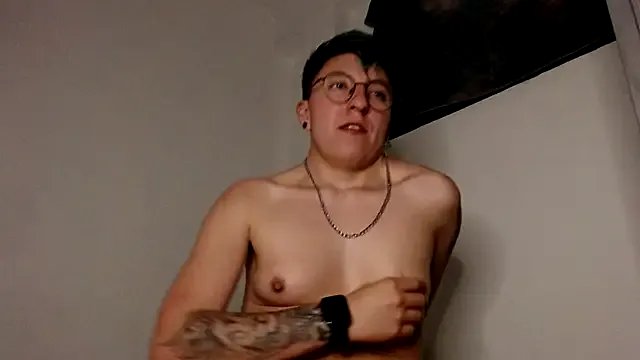 Sexyboy_666 on StripChat