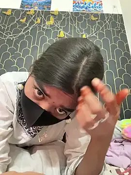 Sexykhushi041 on StripChat