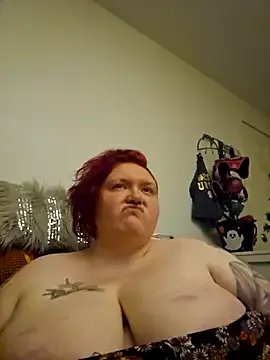 Sh0rtFluff on StripChat