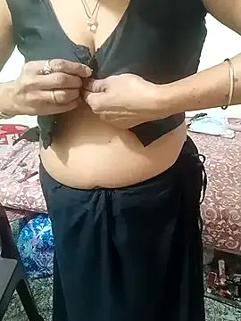 Shanu_Shah on StripChat