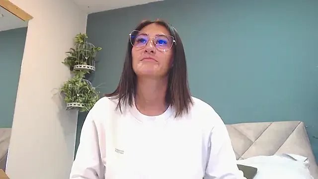 SharisWillian on StripChat