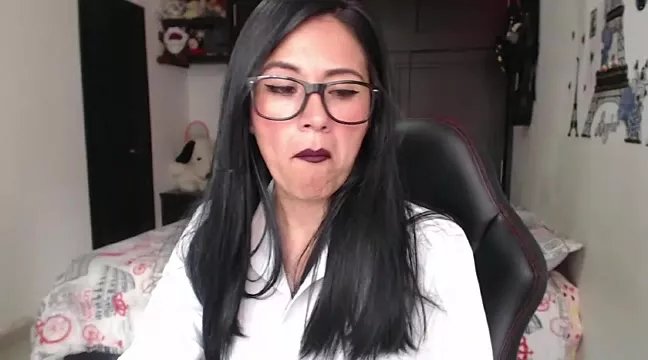 sharoon_cheerry on StripChat