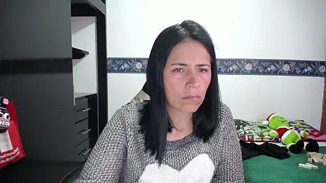 sharoon_cheerry on StripChat