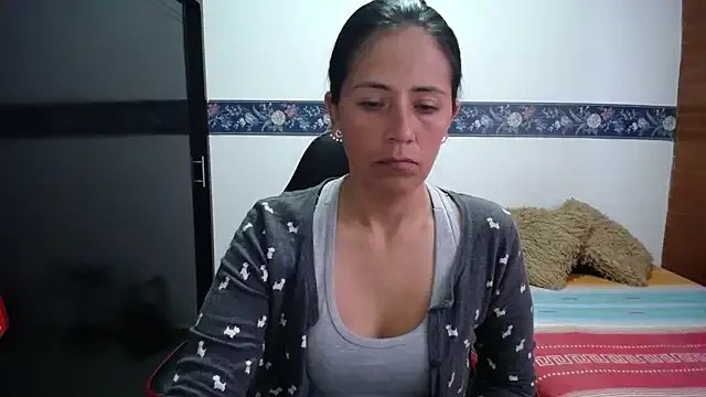 sharoon_cheerry on StripChat