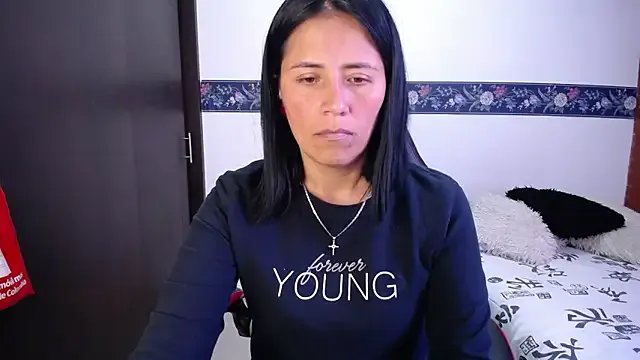 sharoon_cheerry on StripChat