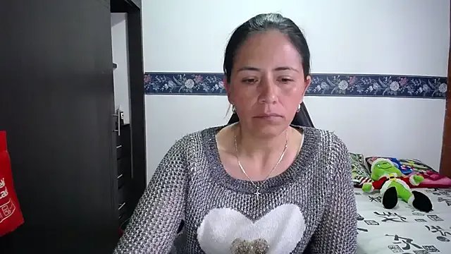 sharoon_cheerry on StripChat