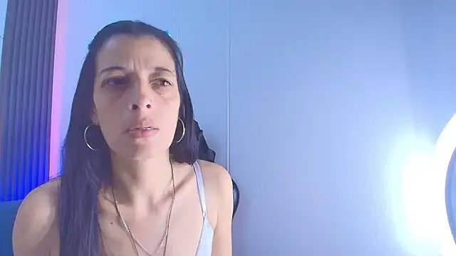 ShaunaDream on StripChat