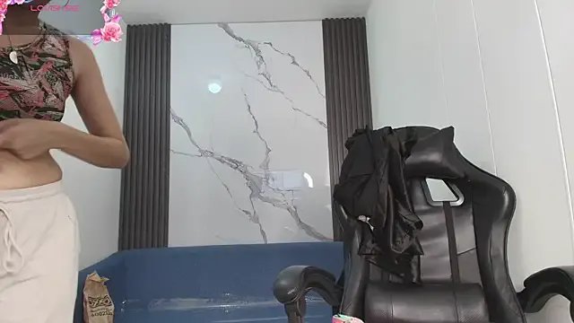 ShaunaDream on StripChat