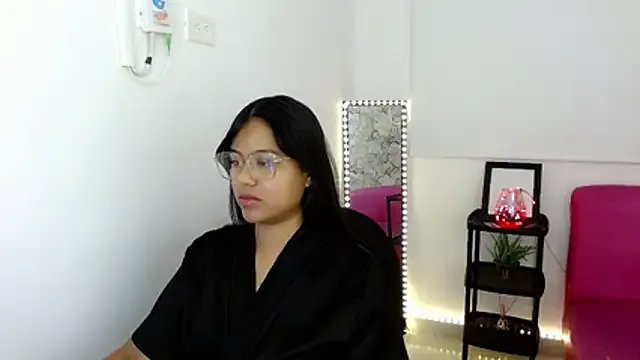 Shawnycarson on StripChat