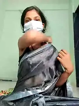 Shivani2002 on StripChat