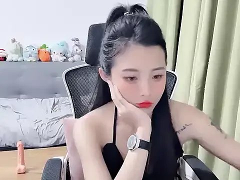 ShynBarbie94 on StripChat