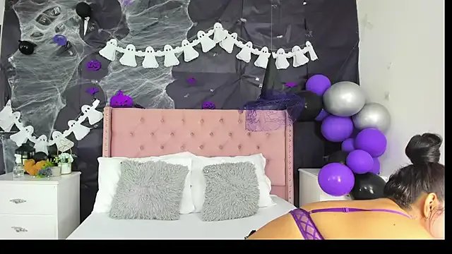 SienaWild on StripChat