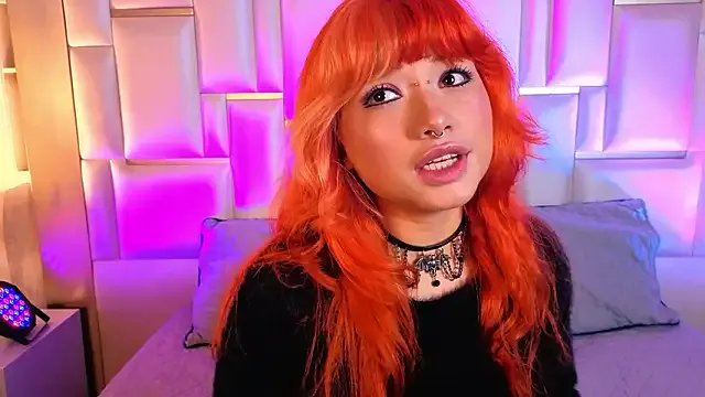 Sienna_Desiree on StripChat