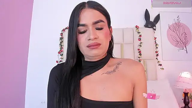 Silvanna-Casstro on StripChat