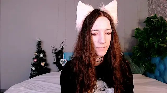 SilverMuse on StripChat