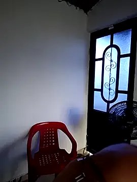 Simone_Miller on StripChat