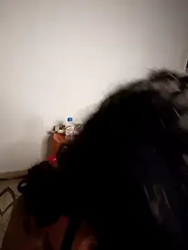 Simone_Miller on StripChat