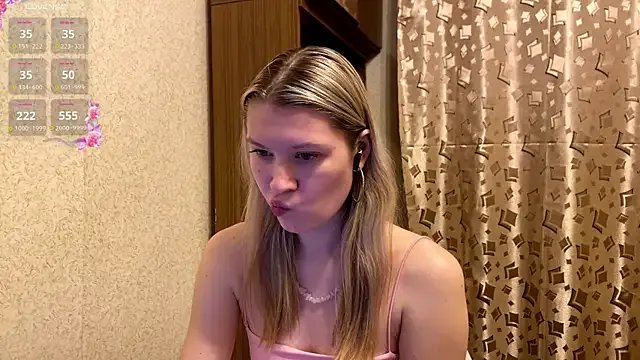 SkyeDavis on StripChat