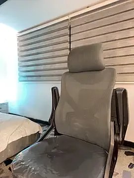 SkyThompson on StripChat