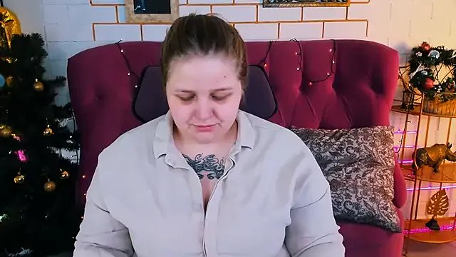 SladaDell on StripChat