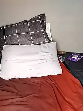 SlenderCharm98 on StripChat