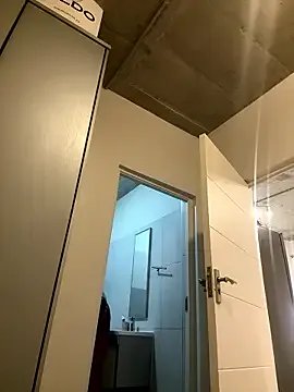 slimcateee on StripChat