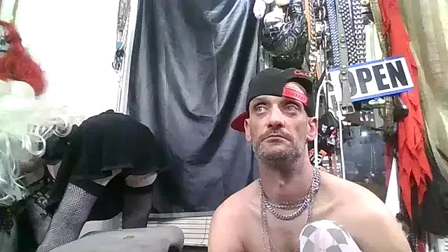 slinginbigD on StripChat